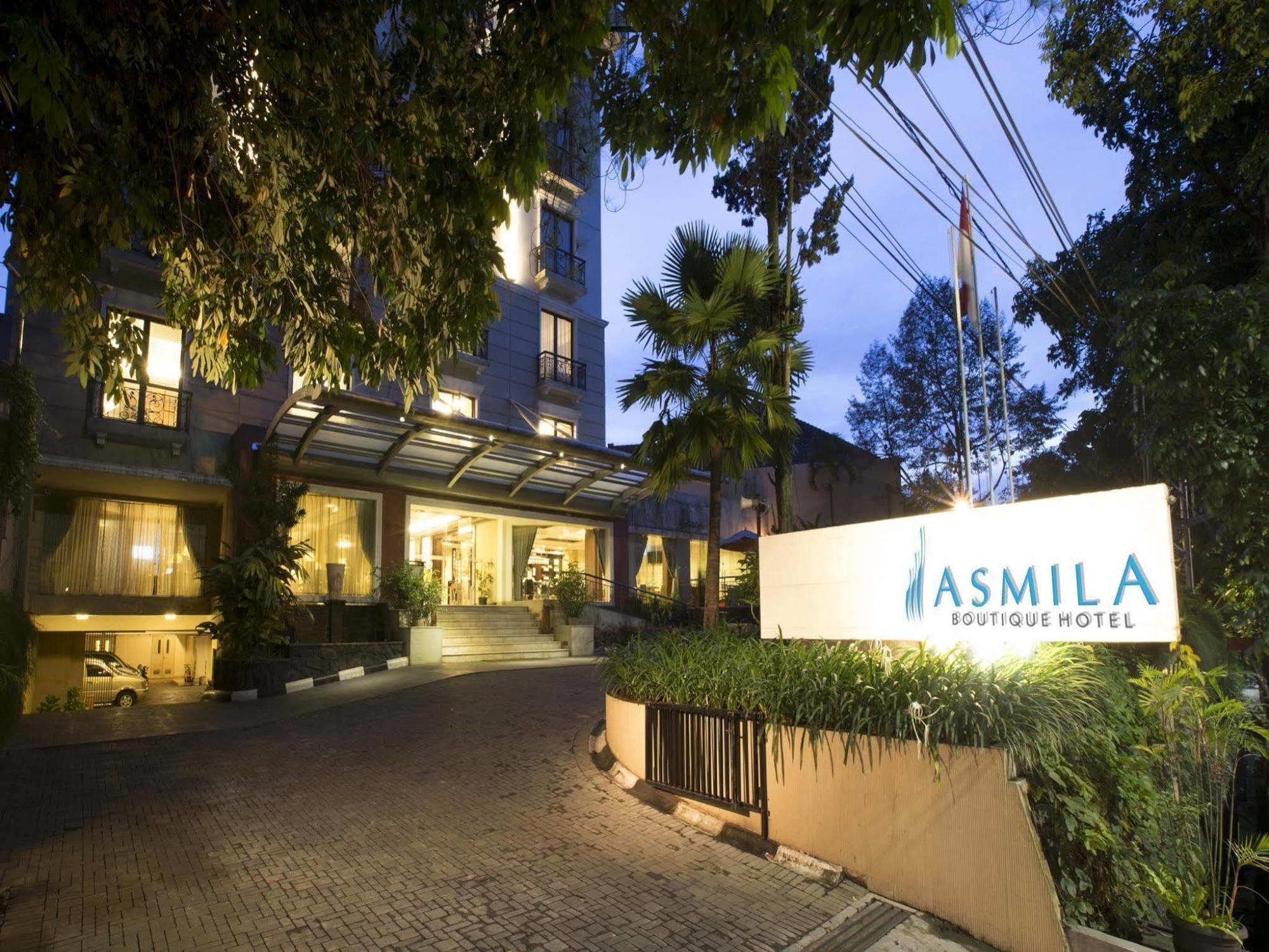 בנדונג Asmila Boutique Hotel מראה חיצוני תמונה