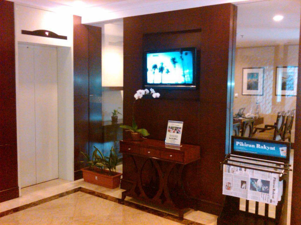 בנדונג Asmila Boutique Hotel מראה חיצוני תמונה
