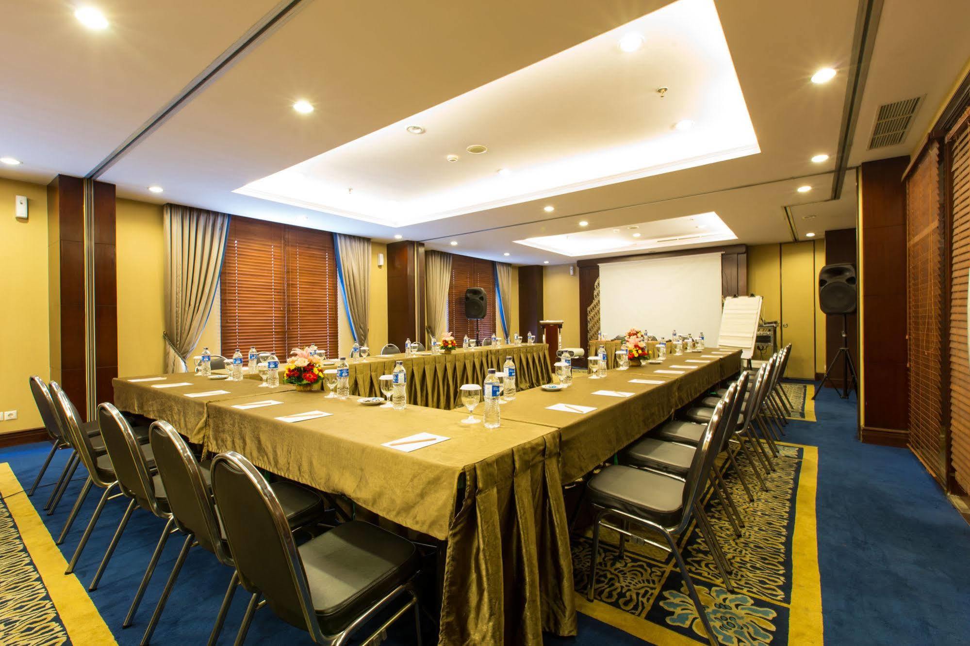 בנדונג Asmila Boutique Hotel מראה חיצוני תמונה